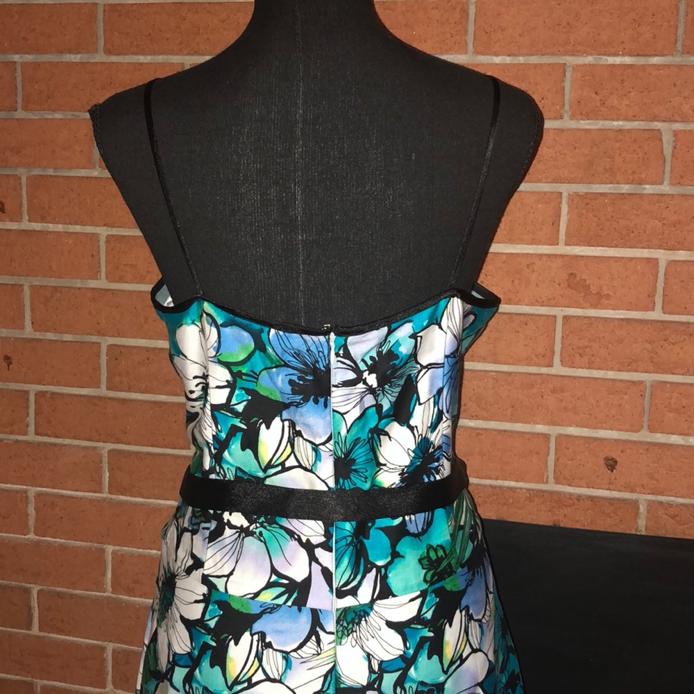 🤍DRESS BARN🤍FLORAL DRESS WITH CRINOLINE HEM🤍 - Picture 4 of 7